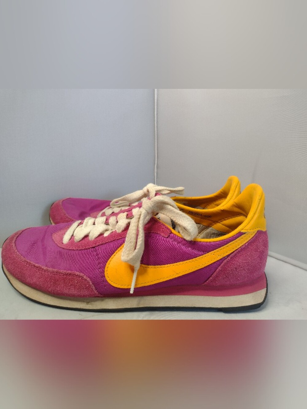 Nike Waffle Trainer 2 SP Mens 9 Fireberry Electro Orange Colorway DB3004-600 M